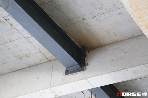 碳纖維加固施工后的防潮處理方法,碳纖維加固施工后防潮 行業新聞 第2張 碳纖維加固施工后的防潮處理方法,碳纖維加固施工后防潮 行業新聞 第2張
